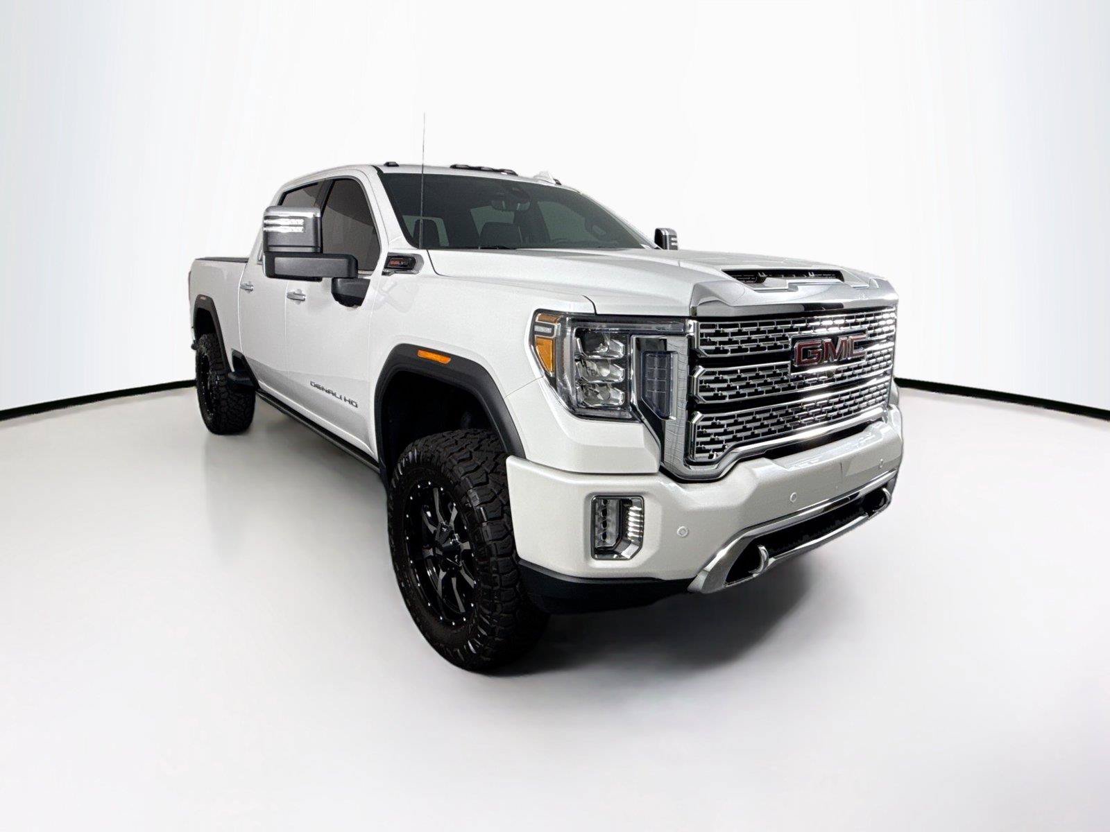 Used 2022 GMC Sierra 2500 Denali w/ Denali Ultimate Package AWD/4WD image 5