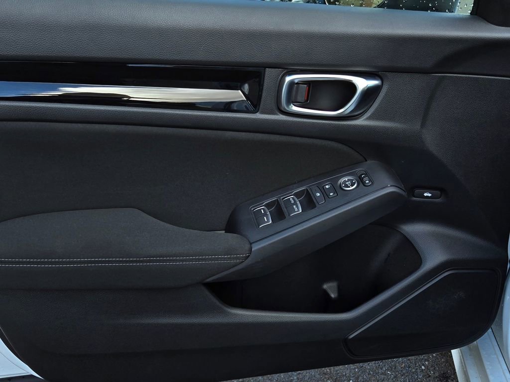 Used 2022 Honda Civic EX image 10