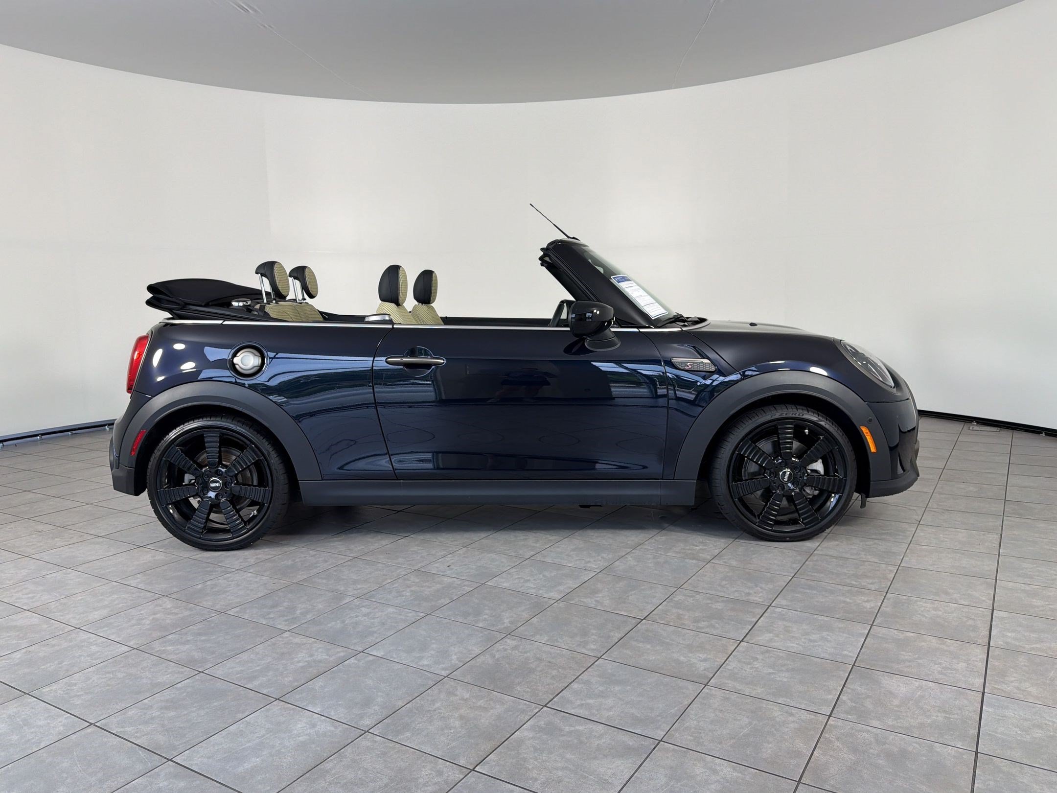 Used 2024 MINI Cooper S w/ MINI Resolute Edition FWD image 8
