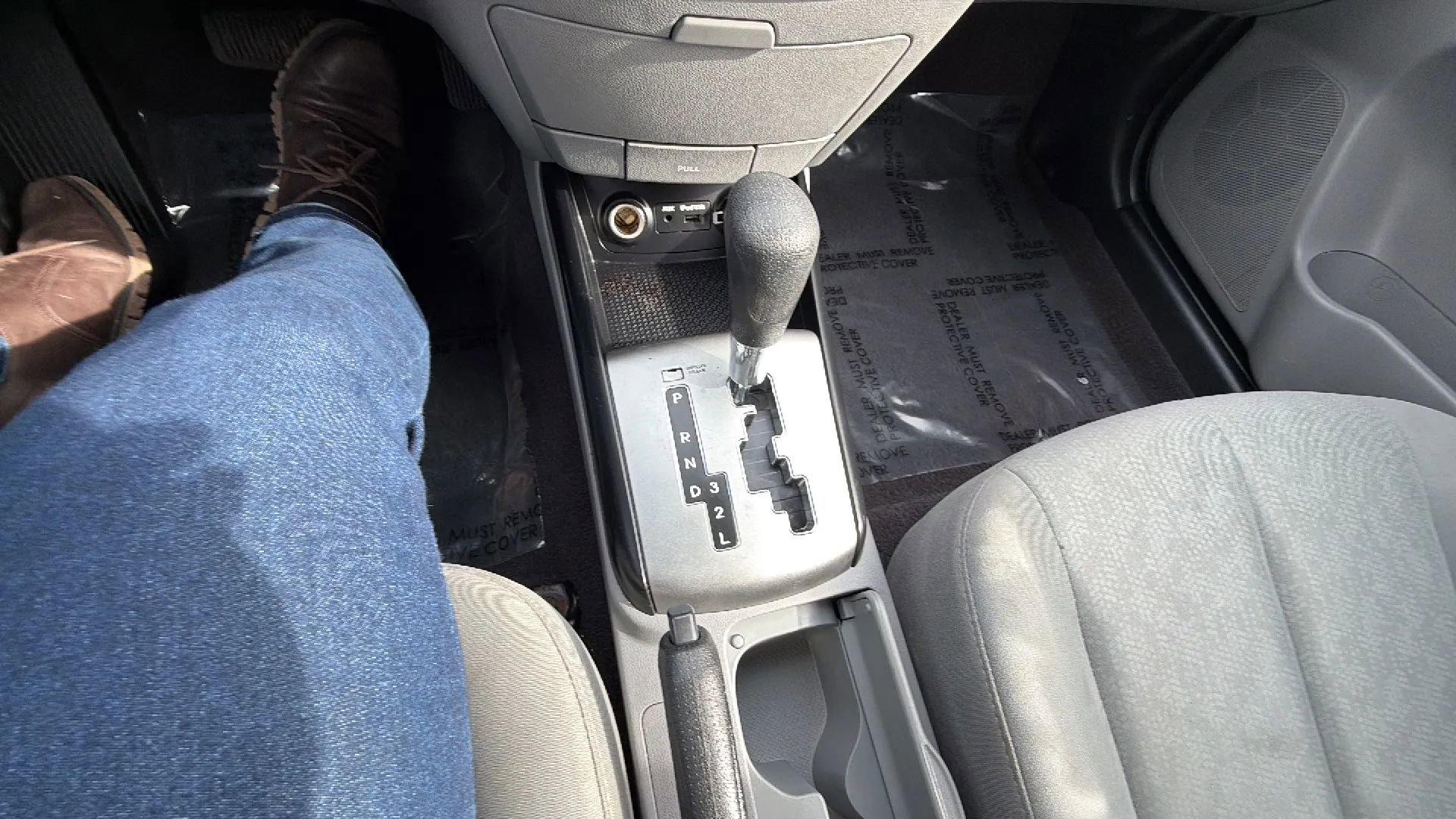 Used 2010 Hyundai Elantra GLS FWD image 15