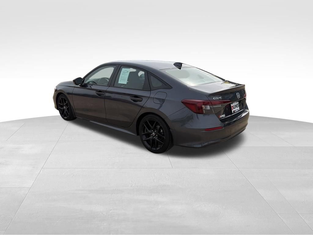 Used 2025 Honda Civic Sport image 5