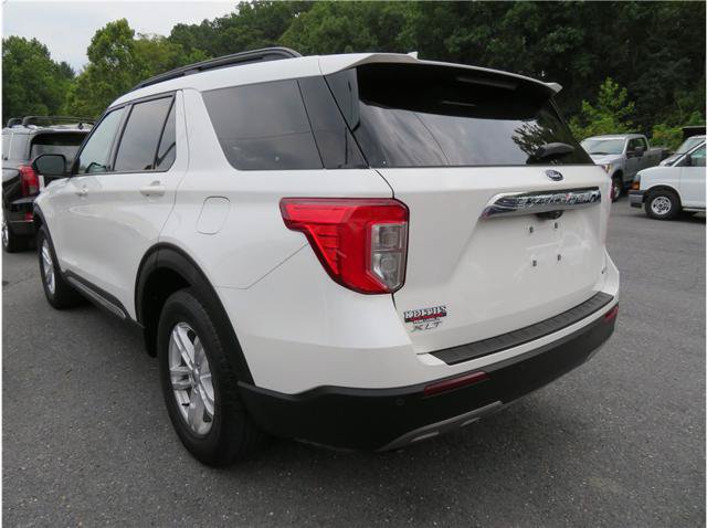 Used 2020 Ford Explorer XLT w/ Equipment Group 202A AWD/4WD image 2