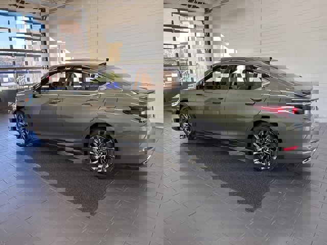 New 2025 Lexus ES 350 Ultra Luxury image 5