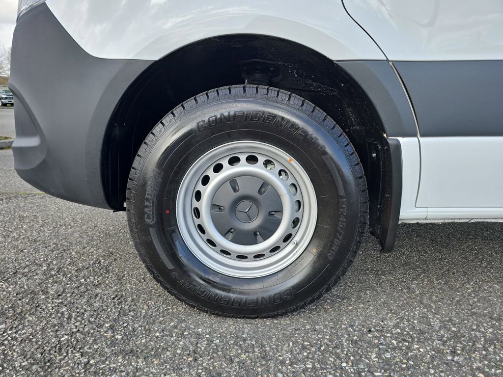 Used 2023 Mercedes-Benz Sprinter 144 Cargo image 32