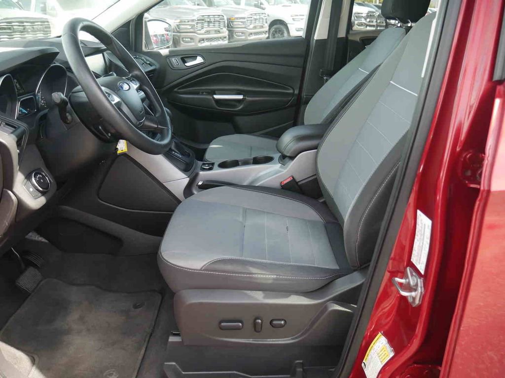 Used 2014 Ford Escape SE w/ Equipment Group 201A image 20