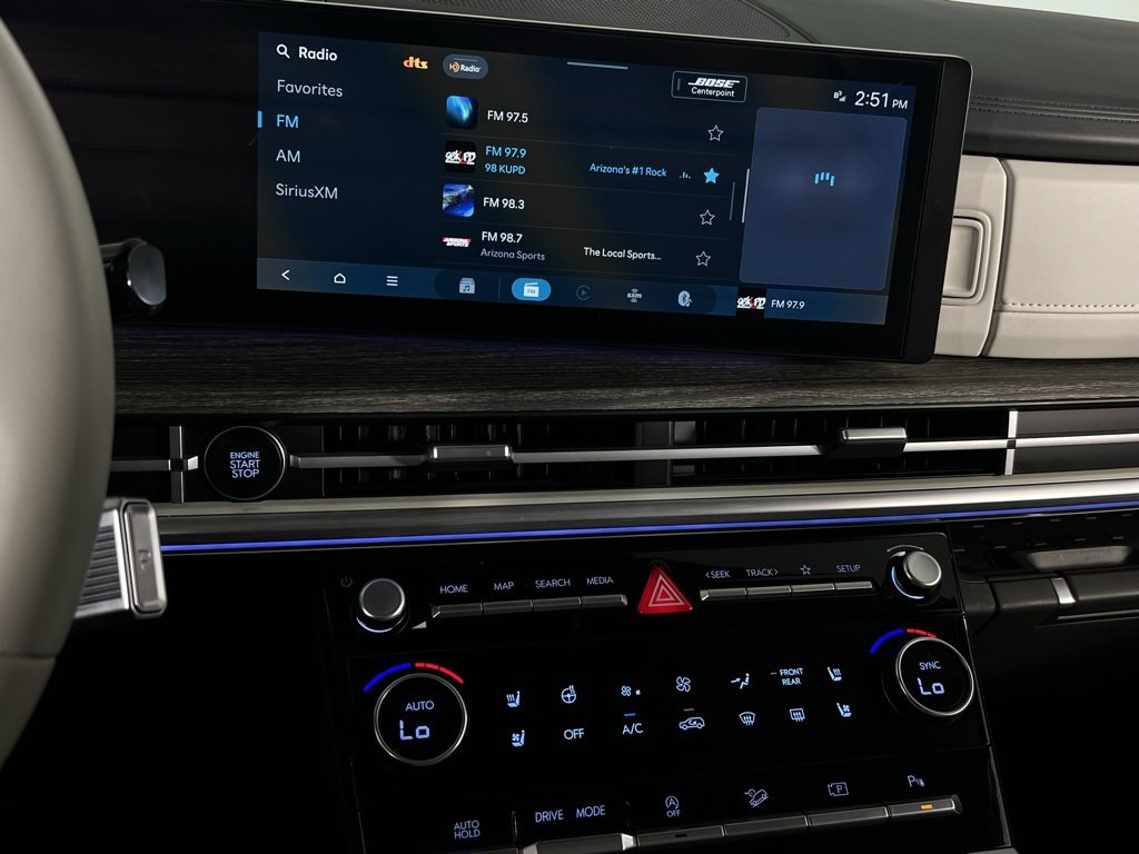 Used 2024 Hyundai Santa Fe Limited image 21