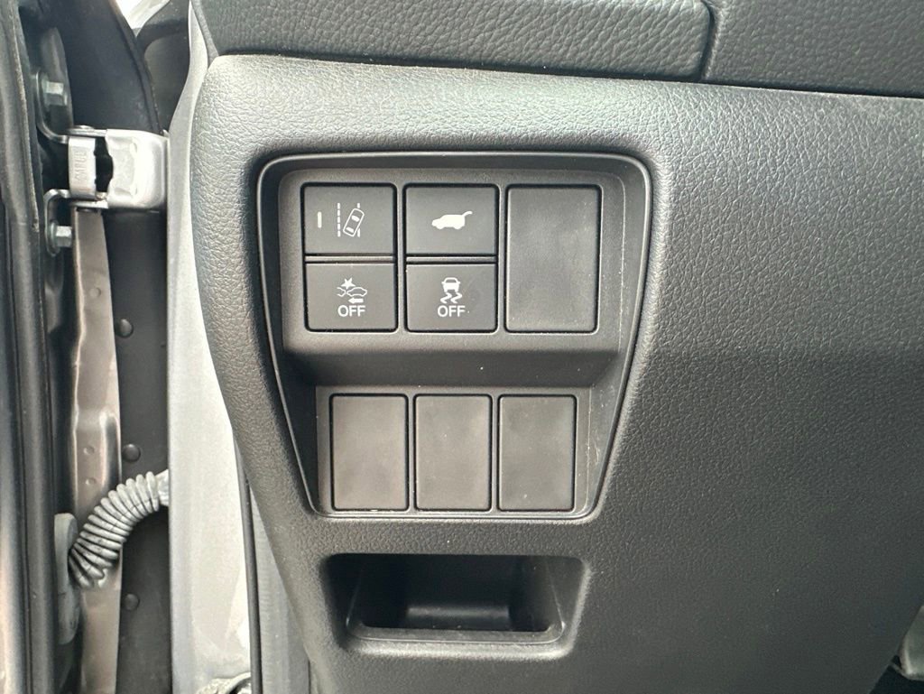 Used 2018 Honda CR-V Touring image 19