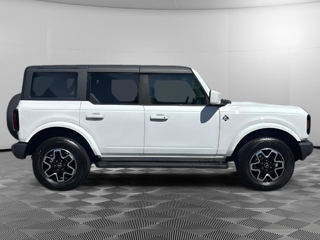 Used 2023 Ford Bronco Outer Banks AWD/4WD image 6