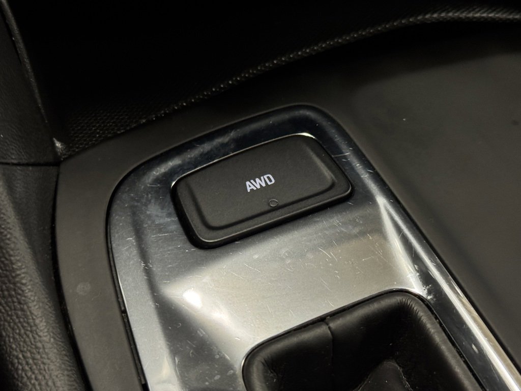 Used 2021 Chevrolet Equinox LS image 27