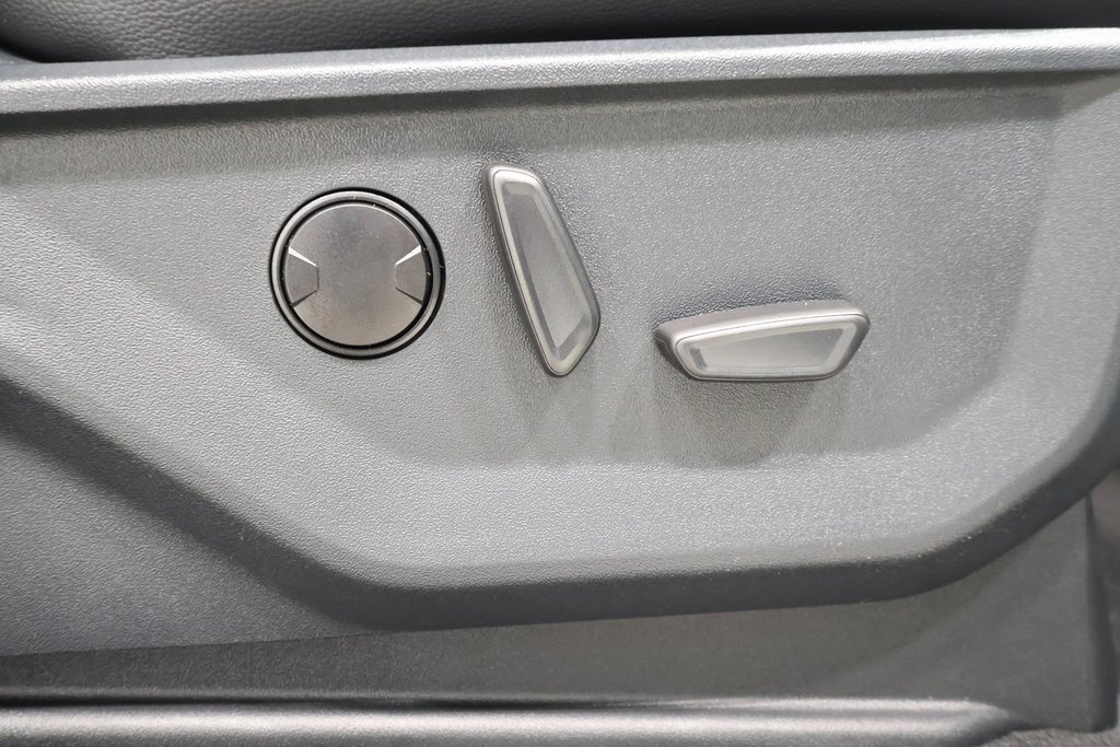New 2025 Ford F350 Lariat w/ Lariat Ultimate Package image 17
