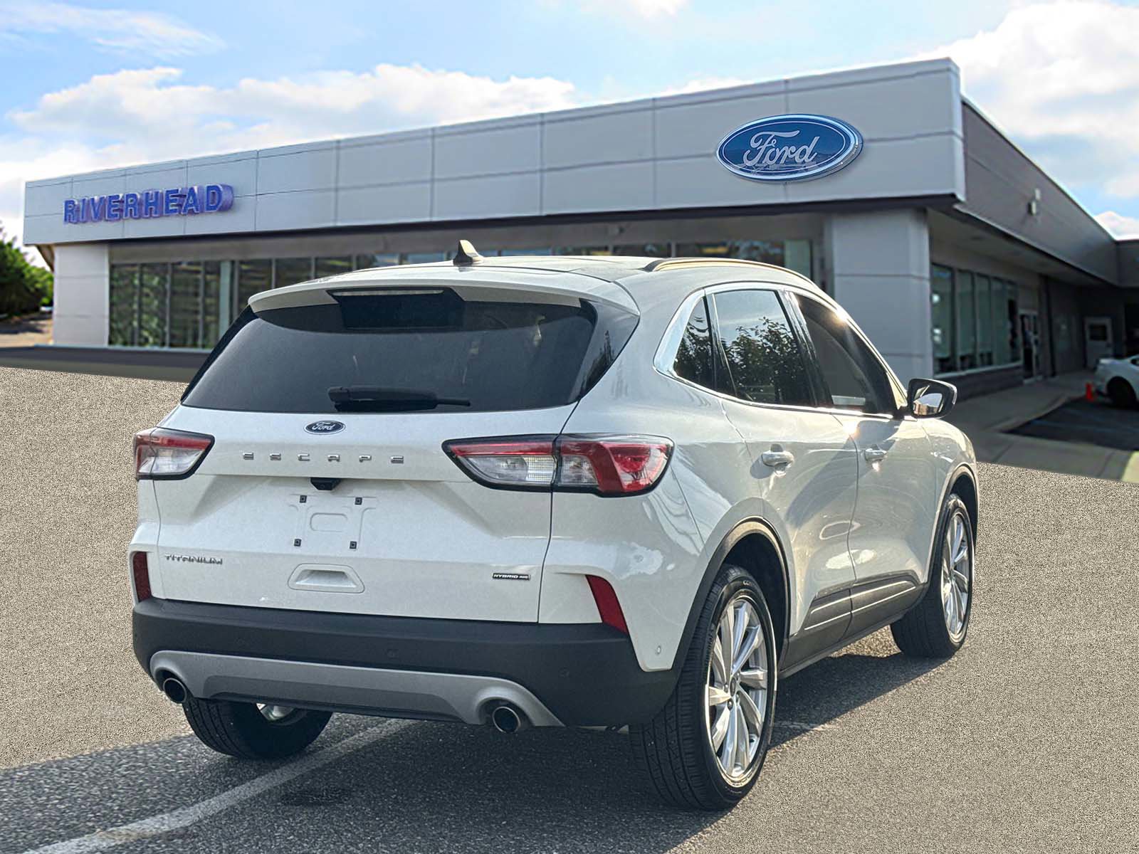 Certified 2021 Ford Escape Titanium w/ Titanium Elite Package image 4
