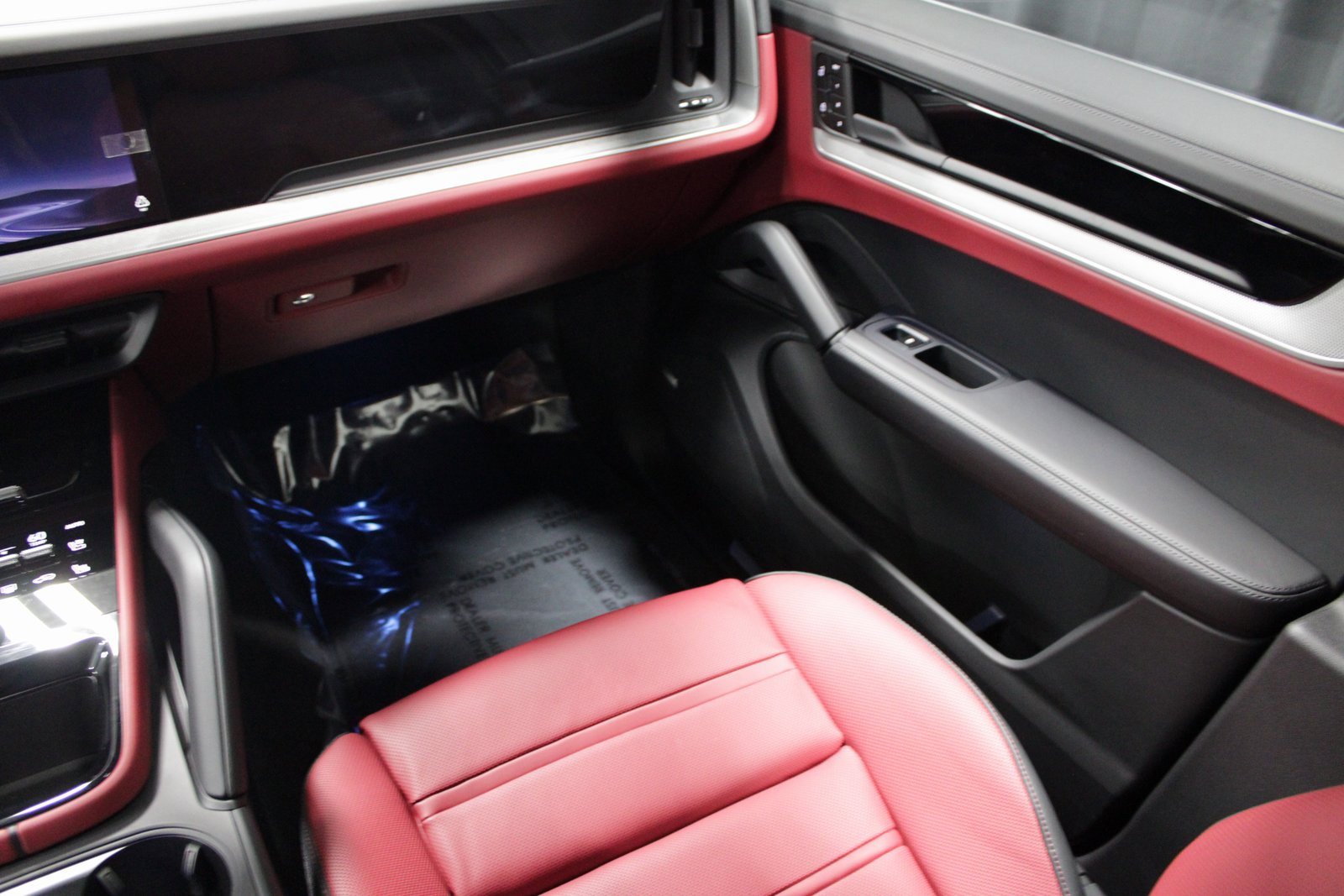 New 2026 Porsche Cayenne E-Hybrid Coupe image 19