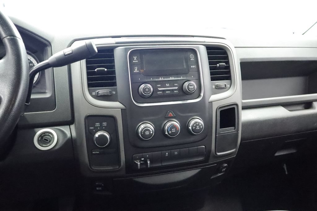 Used 2014 RAM 1500 Express AWD/4WD image 17