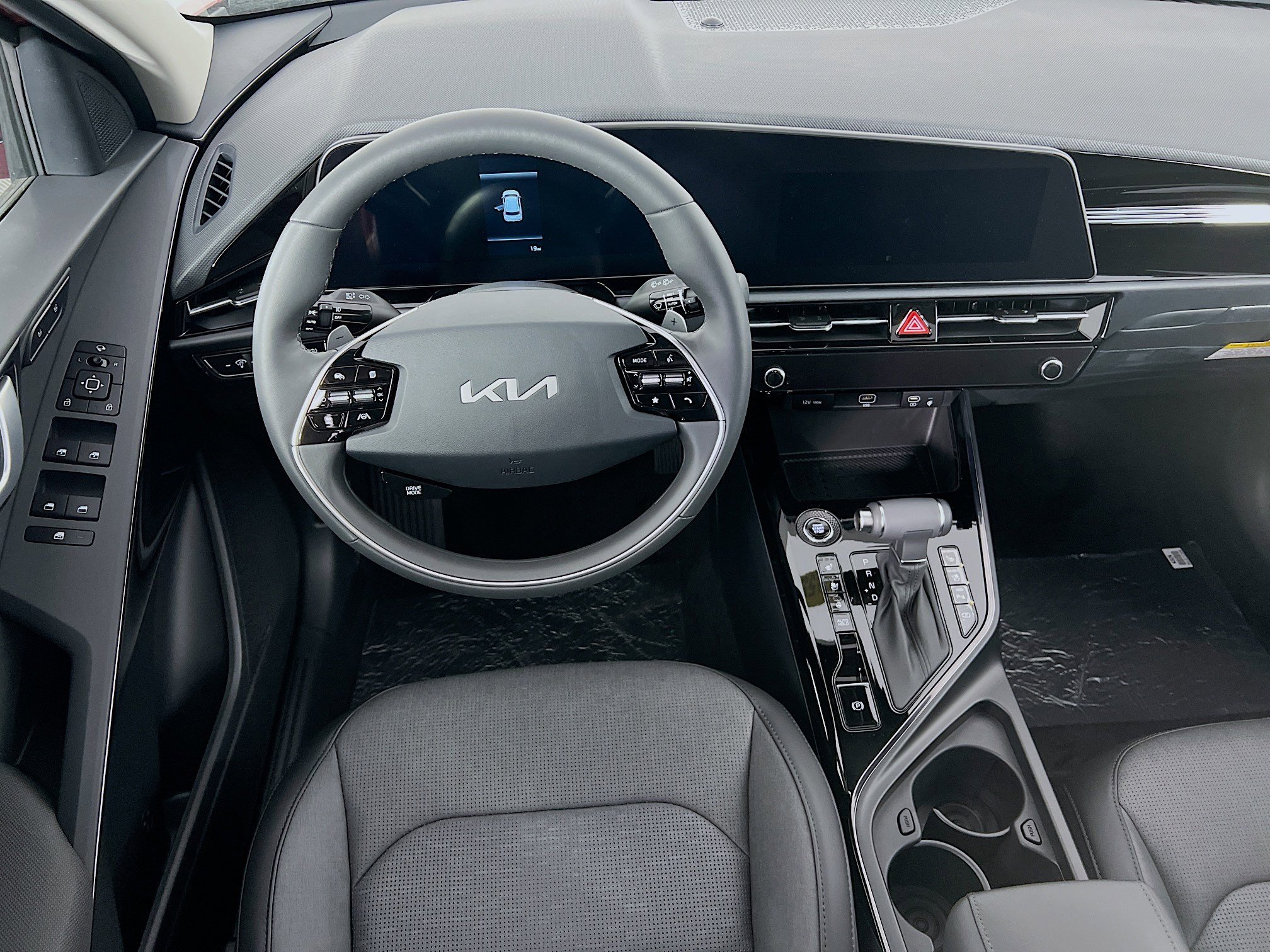 New 2025 Kia Niro SX image 19