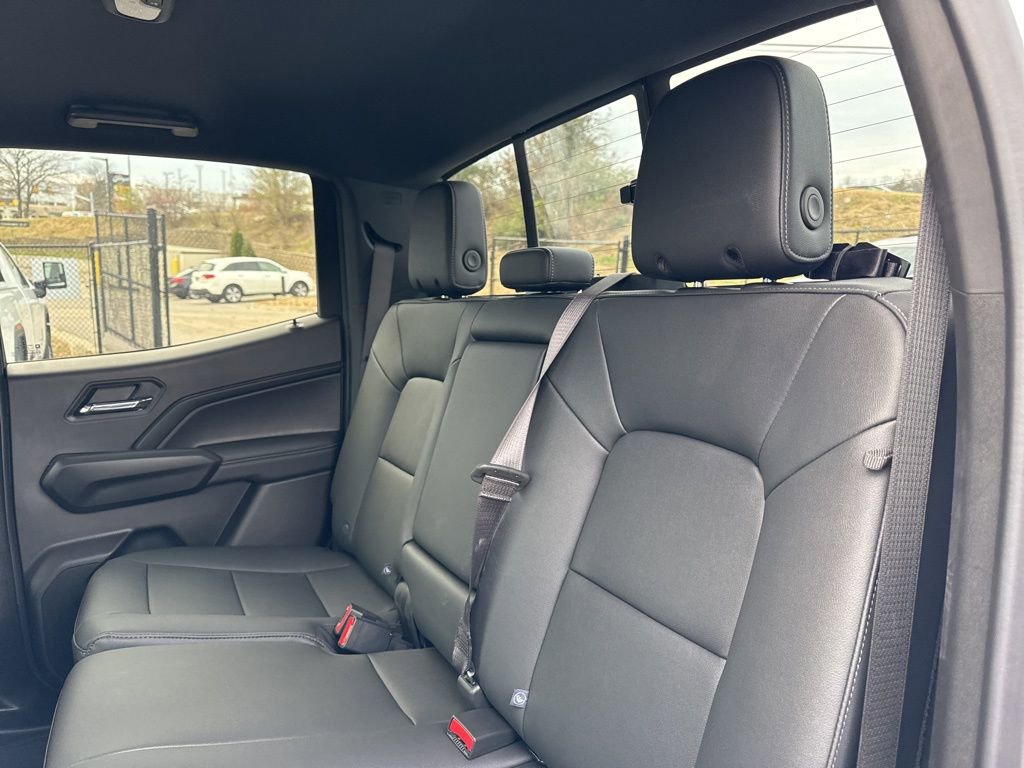 New 2026 GMC Canyon Elevation w/ Convenience Package image 30