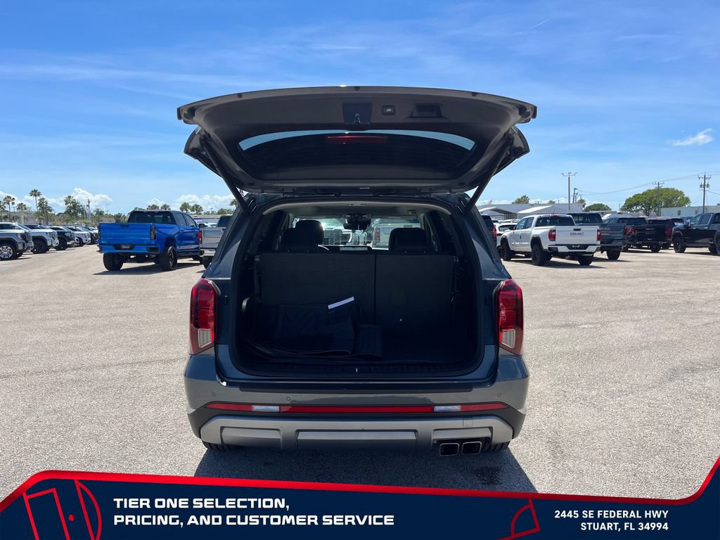 Used 2024 Hyundai Palisade Limited AWD/4WD image 17