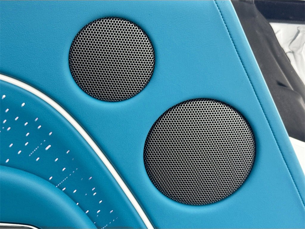 Used 2025 Rolls-Royce Spectre image 19