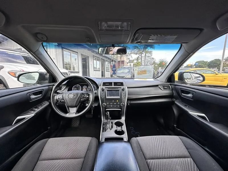 Used 2016 Toyota Camry LE FWD image 14