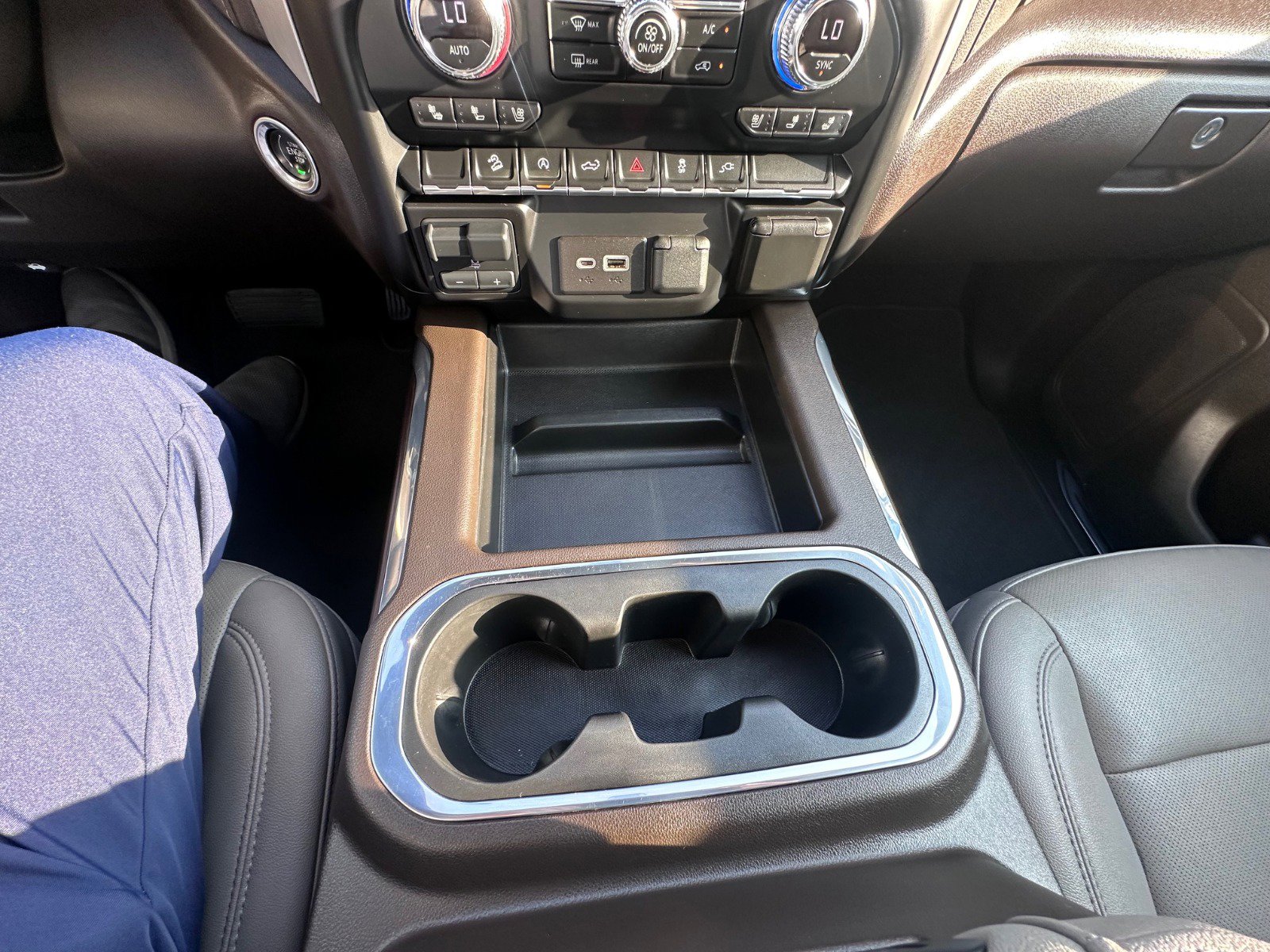 Used 2021 GMC Sierra 1500 SLT image 16