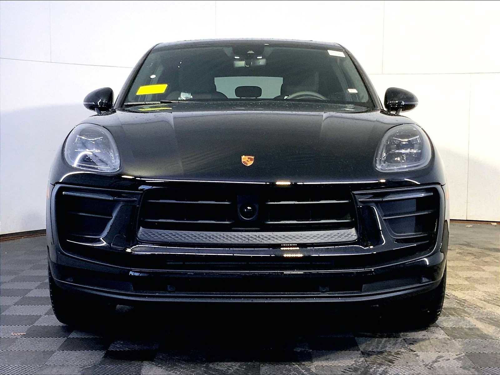 New 2026 Porsche Macan AWD/4WD image 10