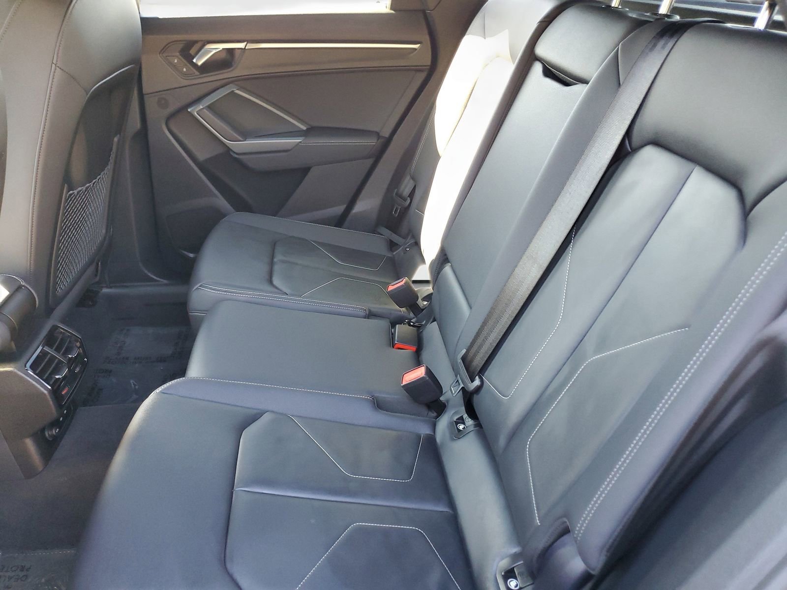 Used 2025 Audi Q3 2.0T Premium w/ Convenience Package image 15