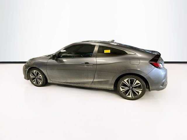 Used 2017 Honda Civic EX-T image 4