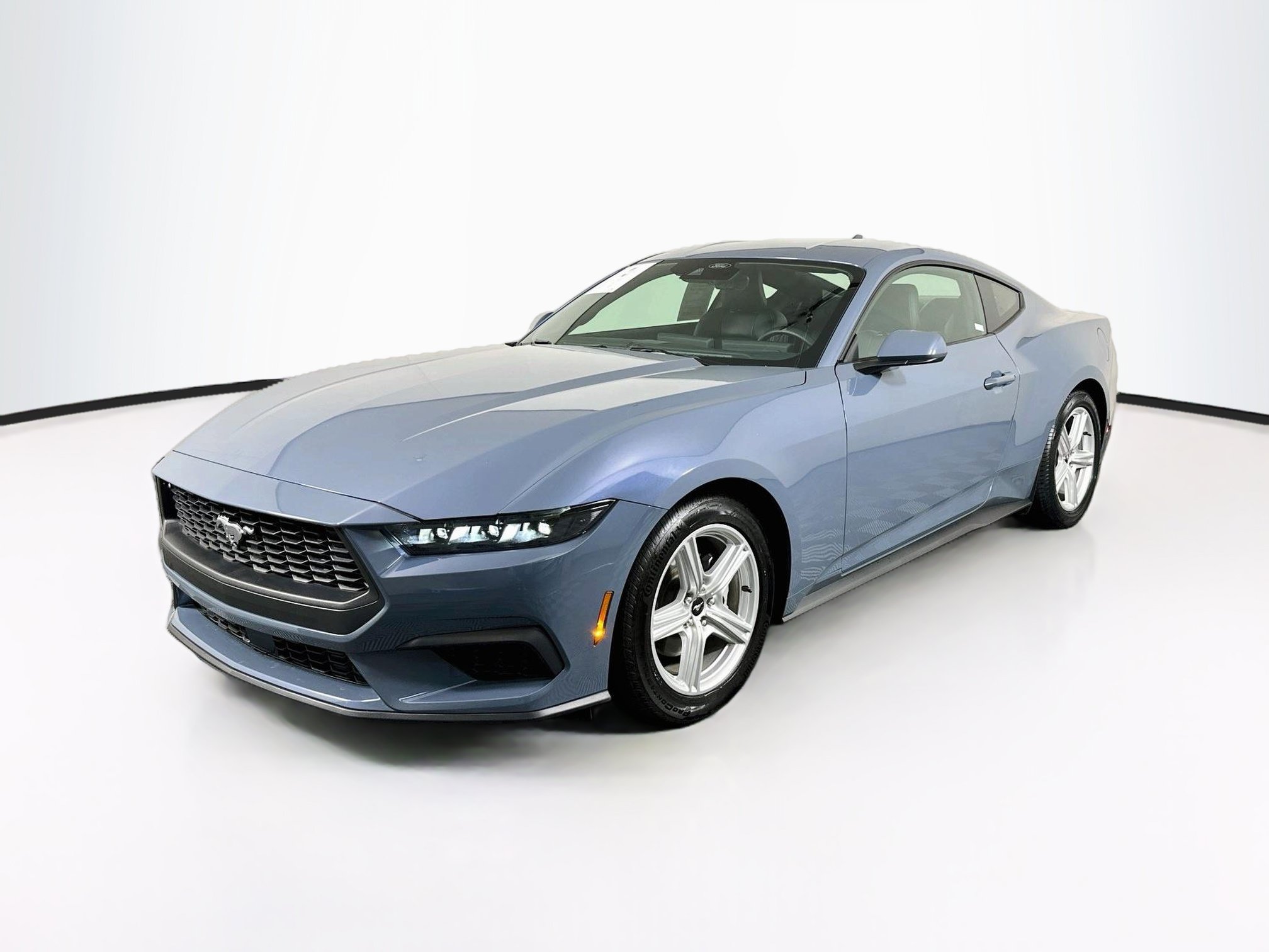 Used 2026 Ford Mustang Premium RWD image 3