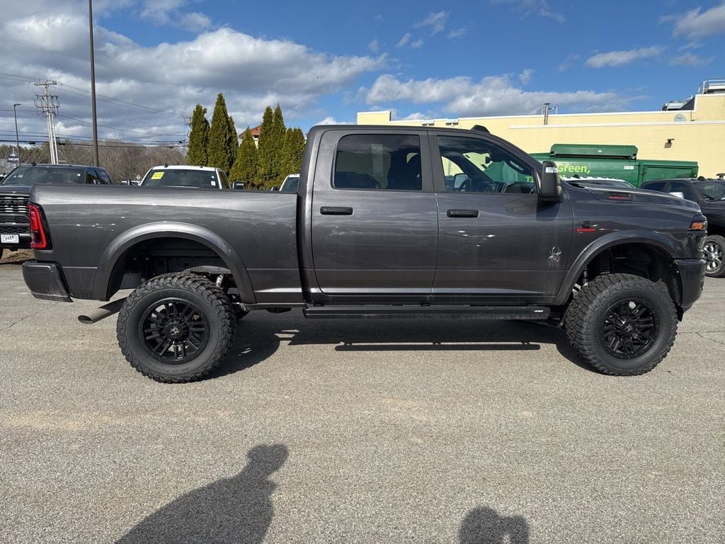 New 2025 RAM 2500 Big Horn AWD/4WD image 6