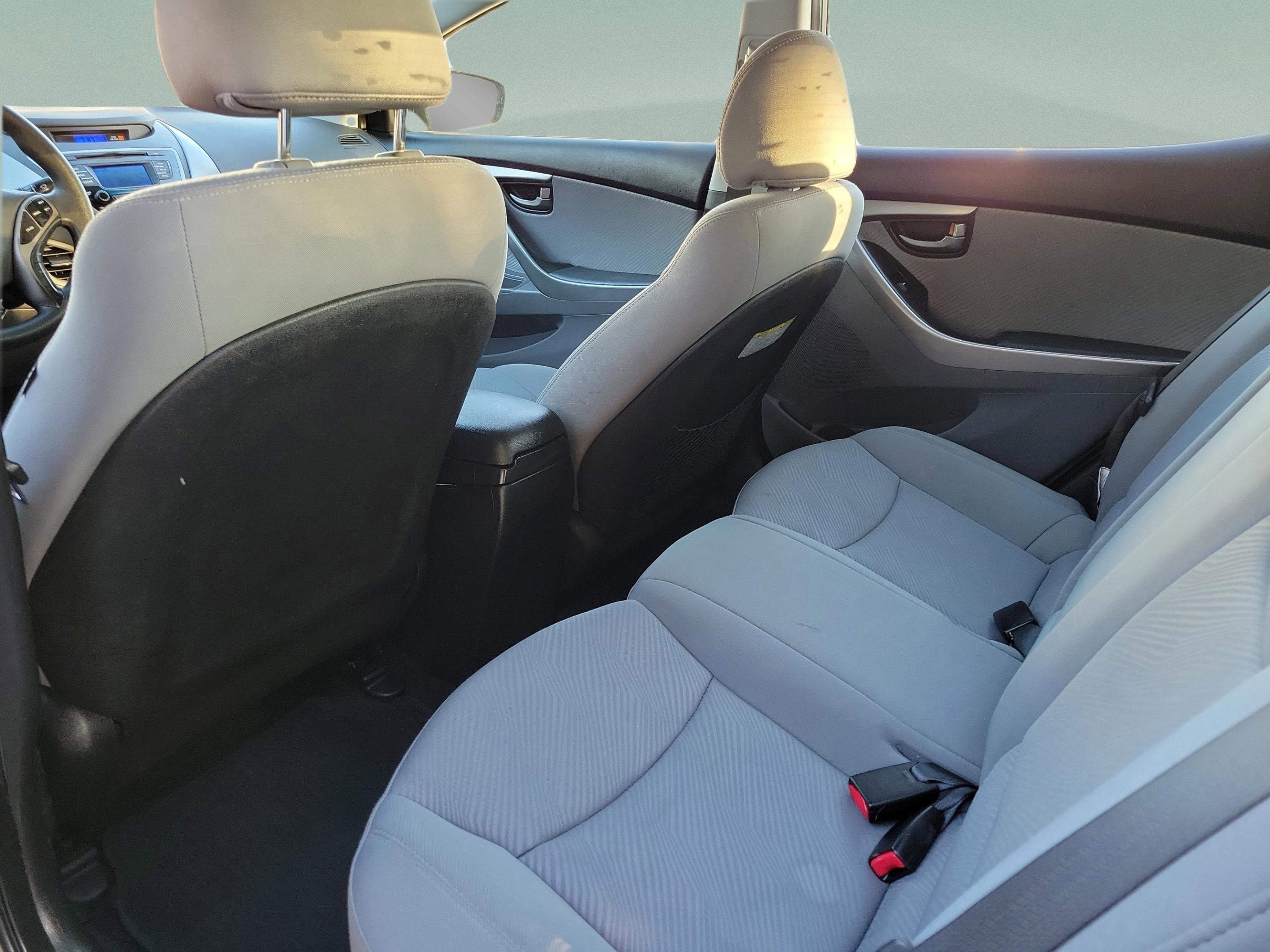 Used 2013 Hyundai Elantra GLS w/ Preferred Pkg FWD image 6