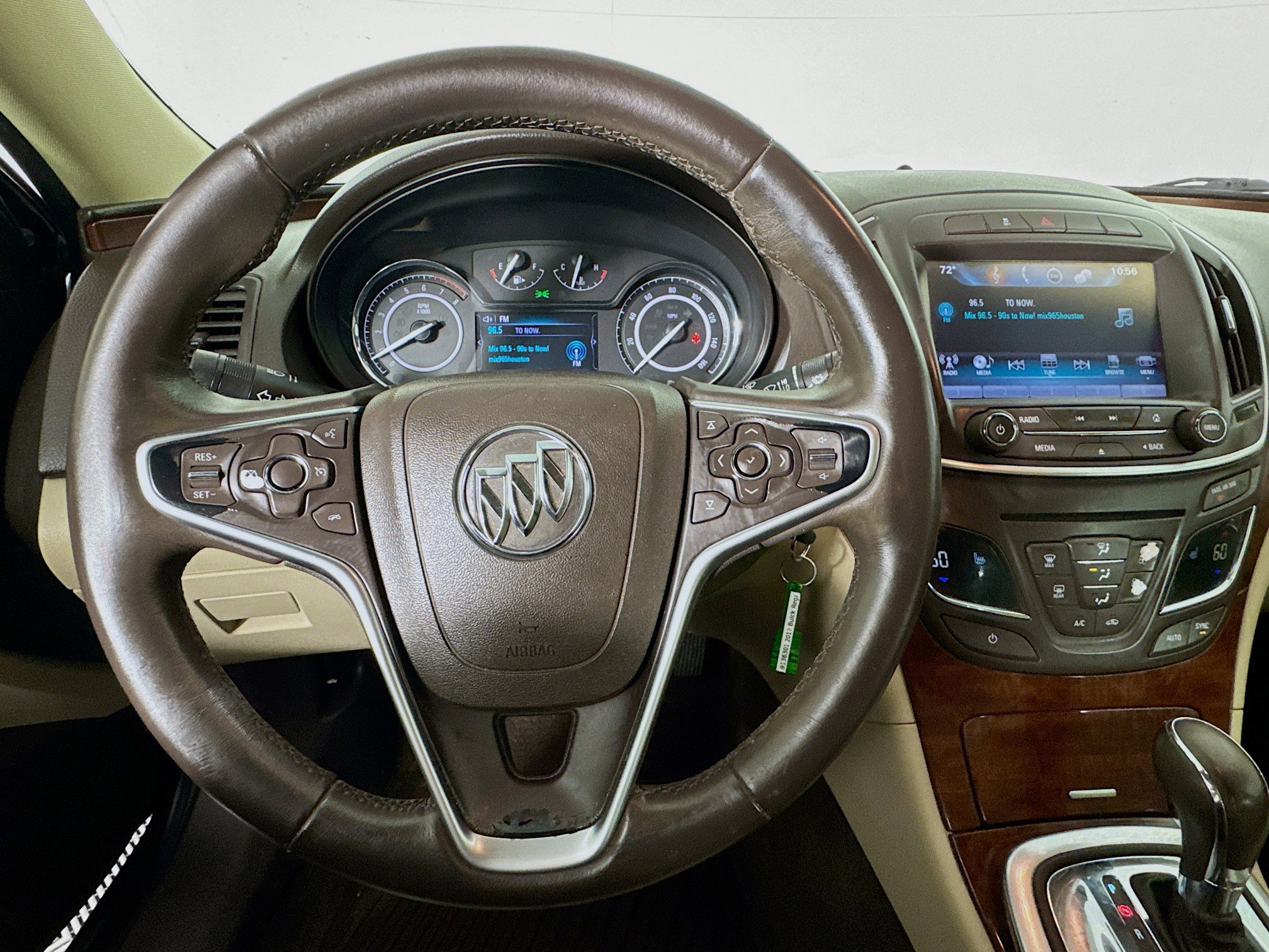 Used 2017 Buick Regal Sport Touring FWD image 11