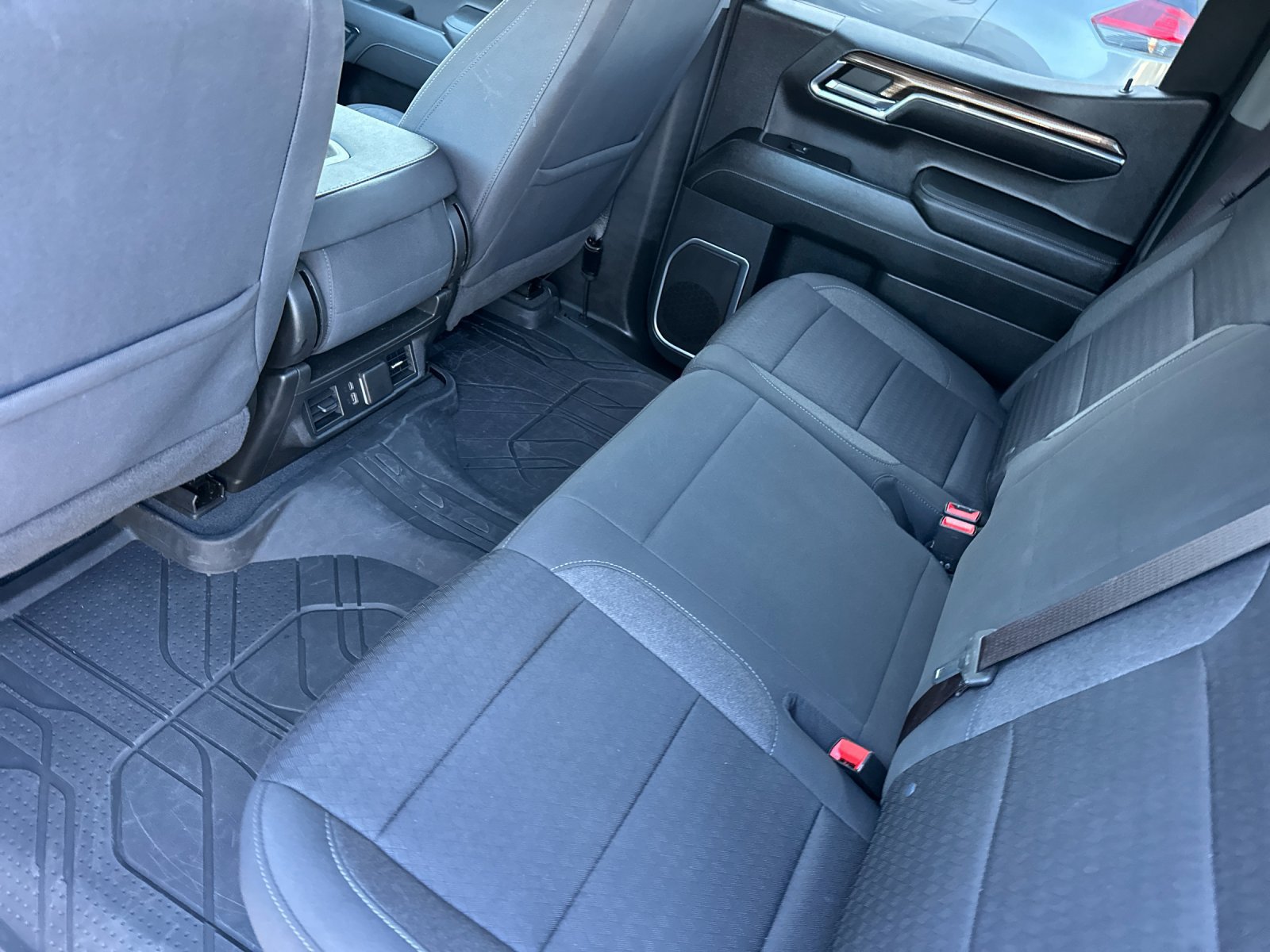 Used 2023 Chevrolet Silverado 1500 LT w/ Protection Package AWD/4WD image 11