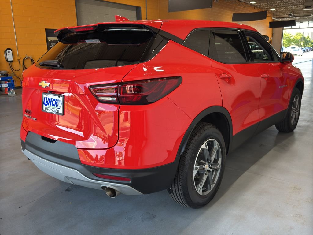 Used 2025 Chevrolet Blazer LT image 44
