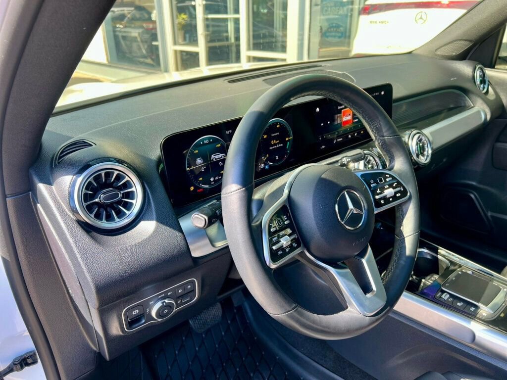 Used 2023 Mercedes-Benz GLB 250 4MATIC image 13