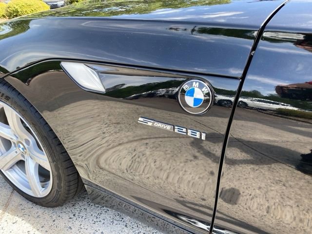 Used 2012 BMW Z4 sDrive28i image 16