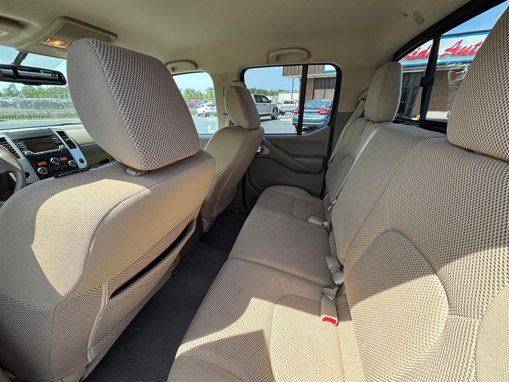 Used 2016 Nissan Frontier SV w/ SV Value Truck Package image 16