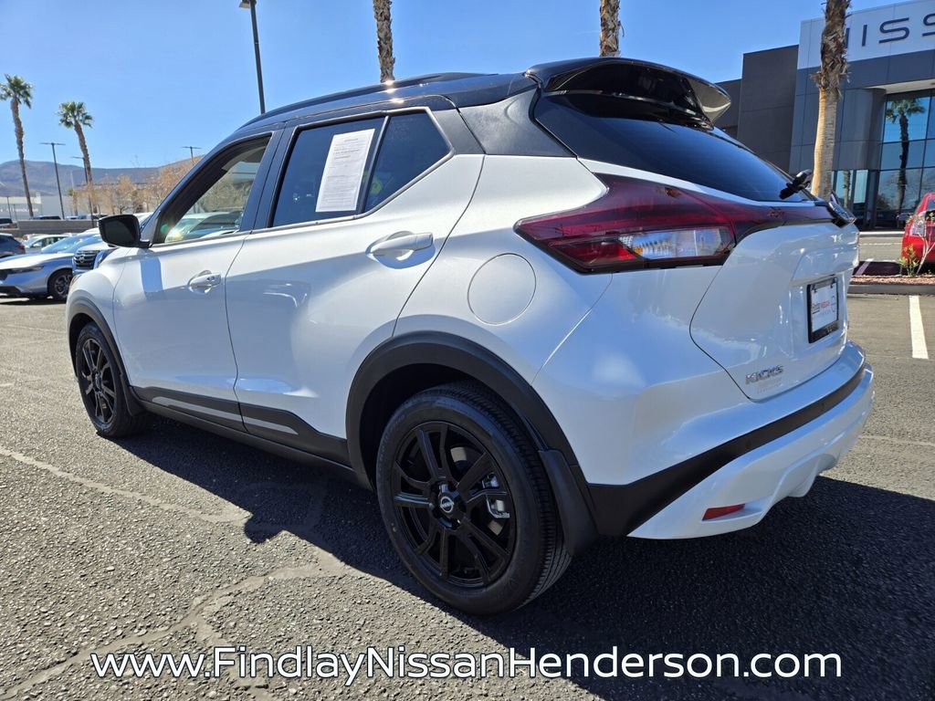 Used 2024 Nissan Kicks SR w/ SR Premium Package image 4