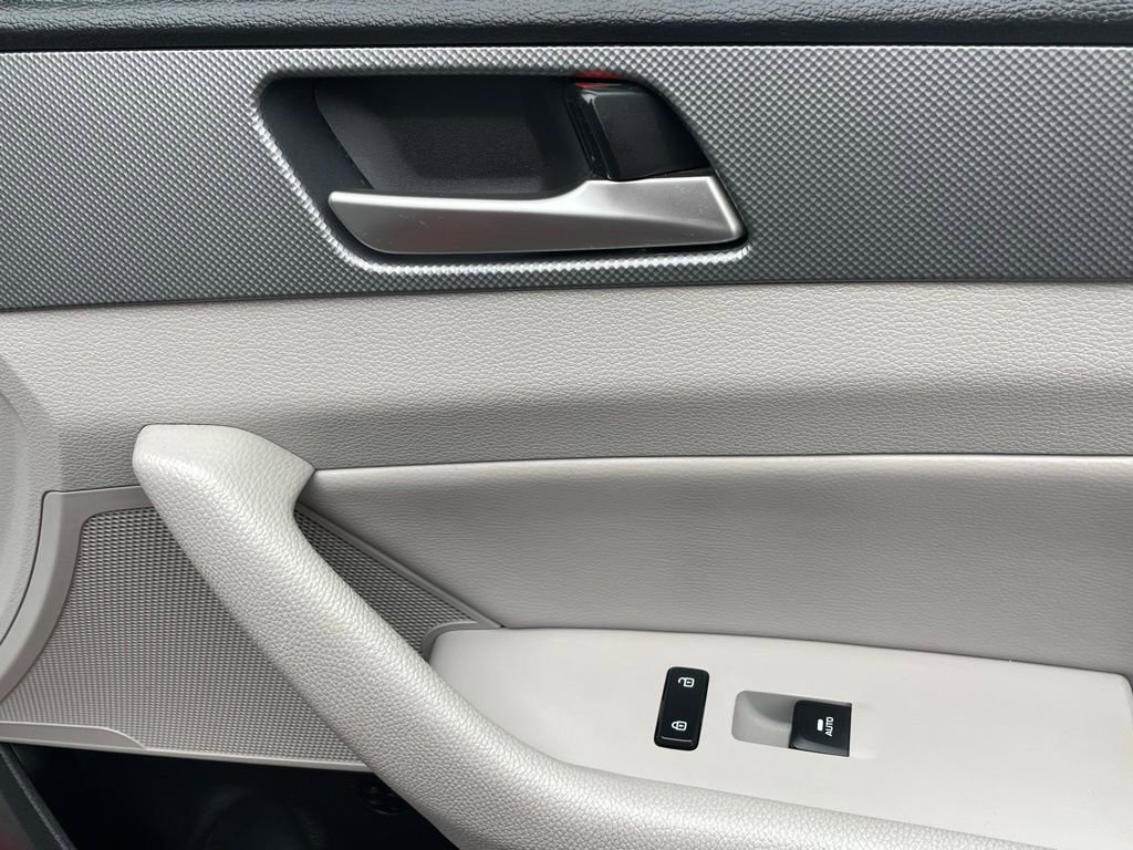 Used 2018 Hyundai Sonata SEL image 14