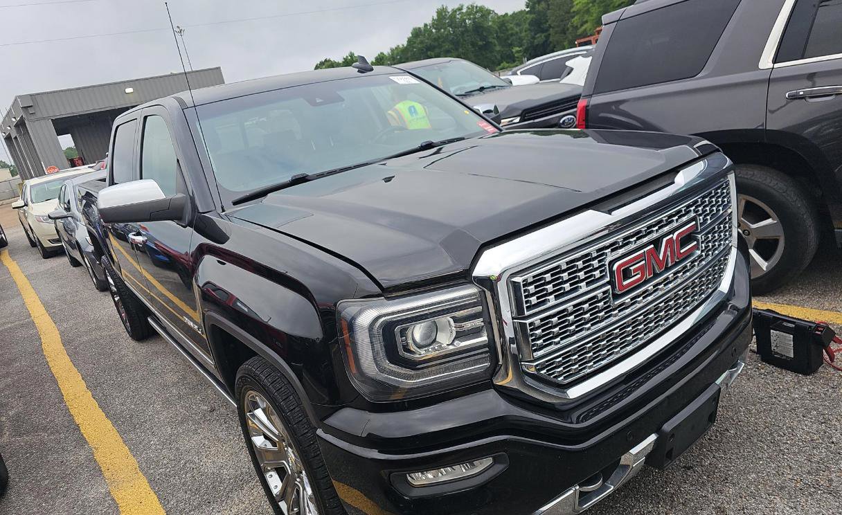 Used 2017 GMC Sierra 1500 Denali w/ Denali Ultimate Package AWD/4WD image 2