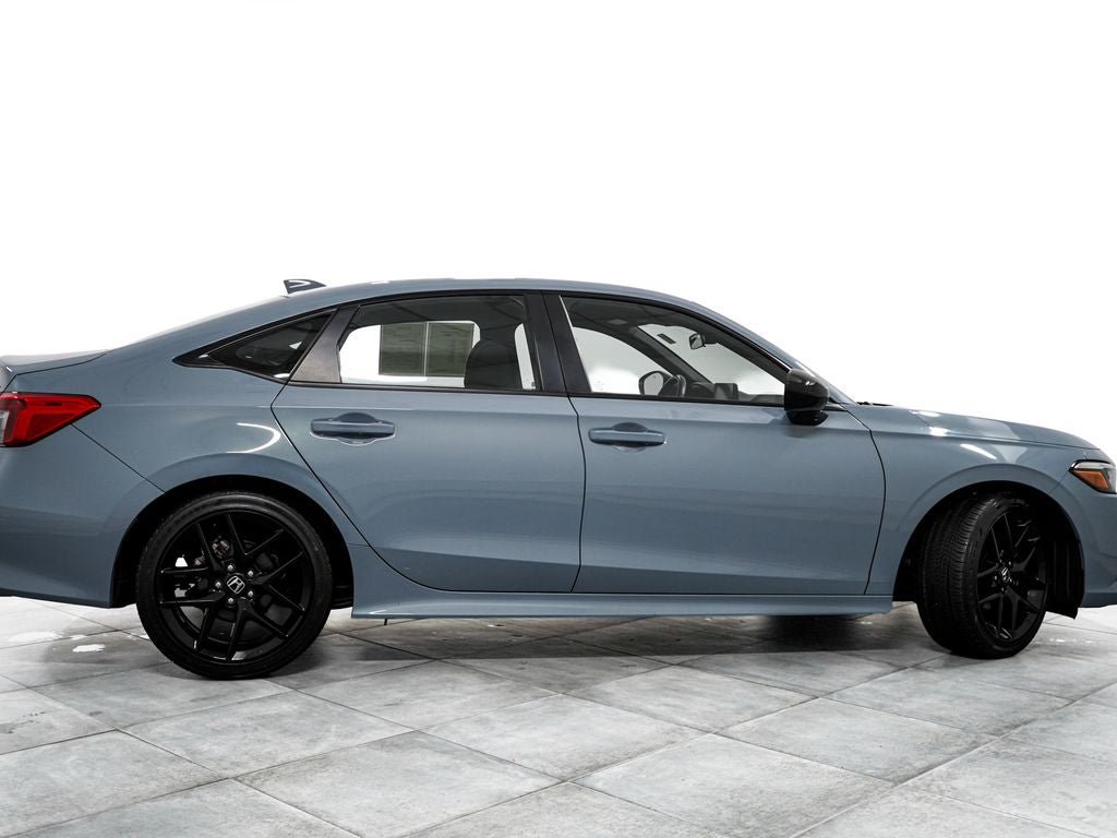 Used 2023 Honda Civic Sport image 7
