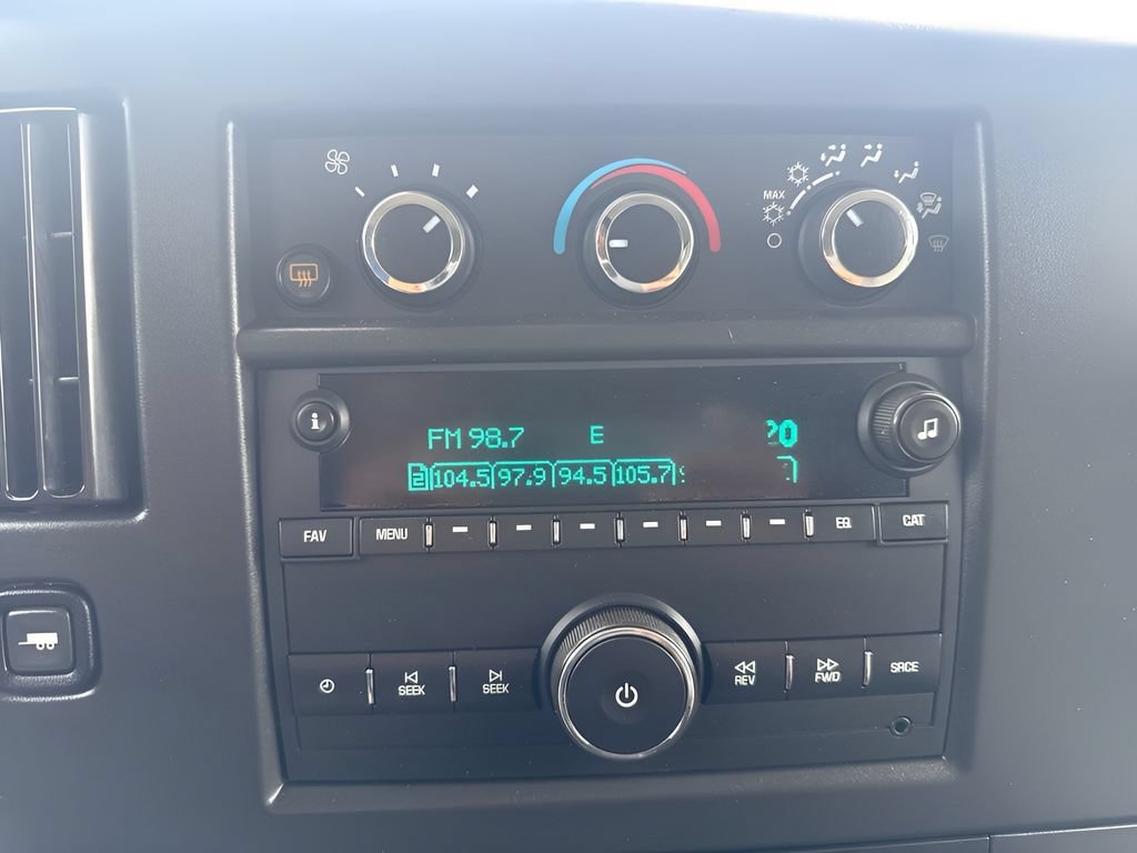 Used 2025 Chevrolet Express 3500 LS RWD image 13