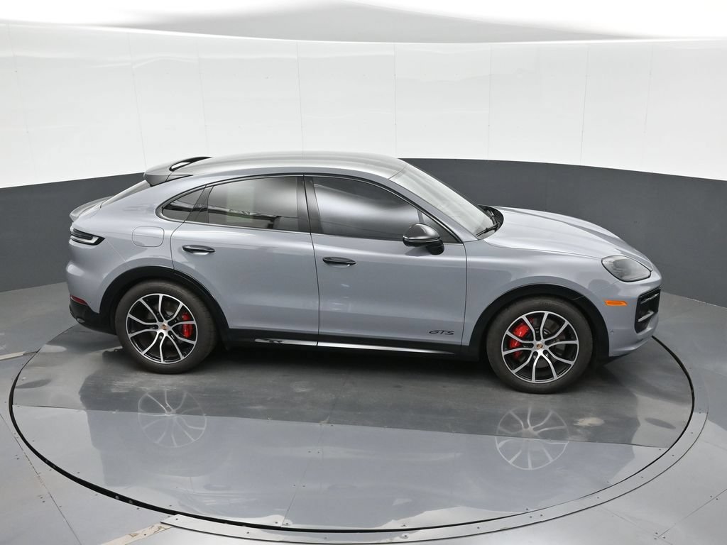 Certified 2025 Porsche Cayenne GTS AWD/4WD image 31