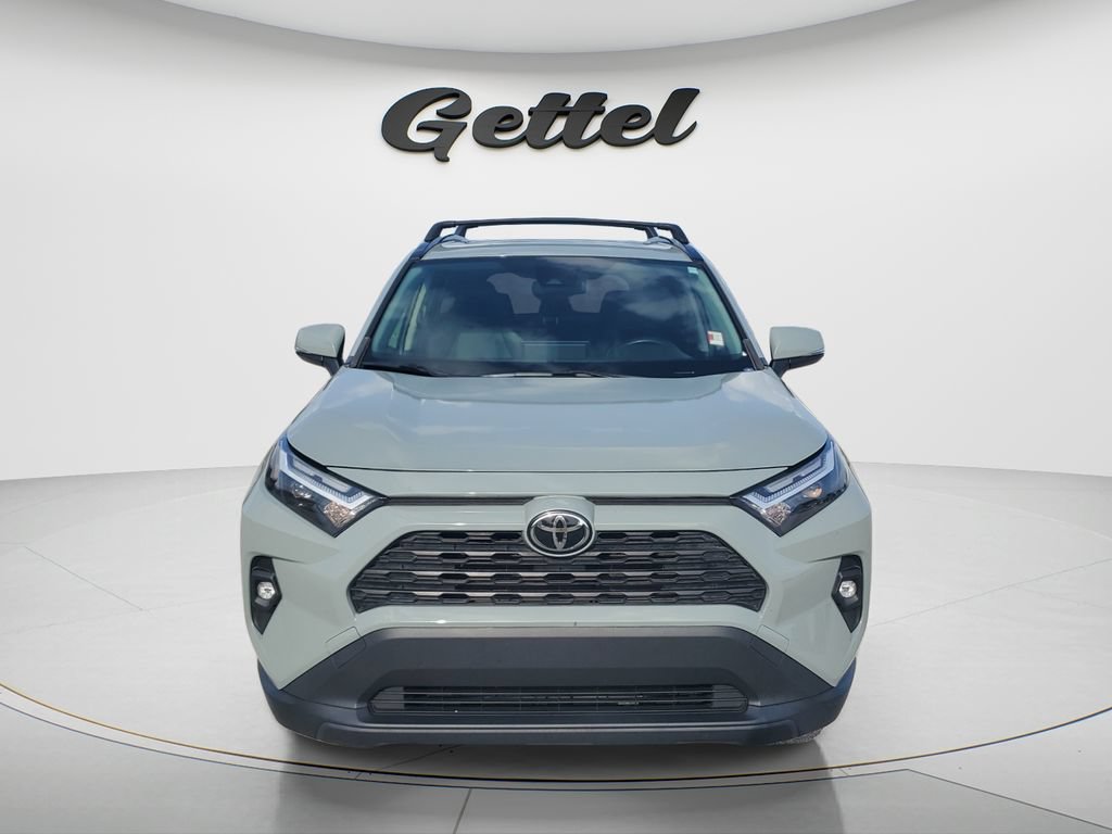 Used 2022 Toyota RAV4 XLE Premium AWD/4WD image 2