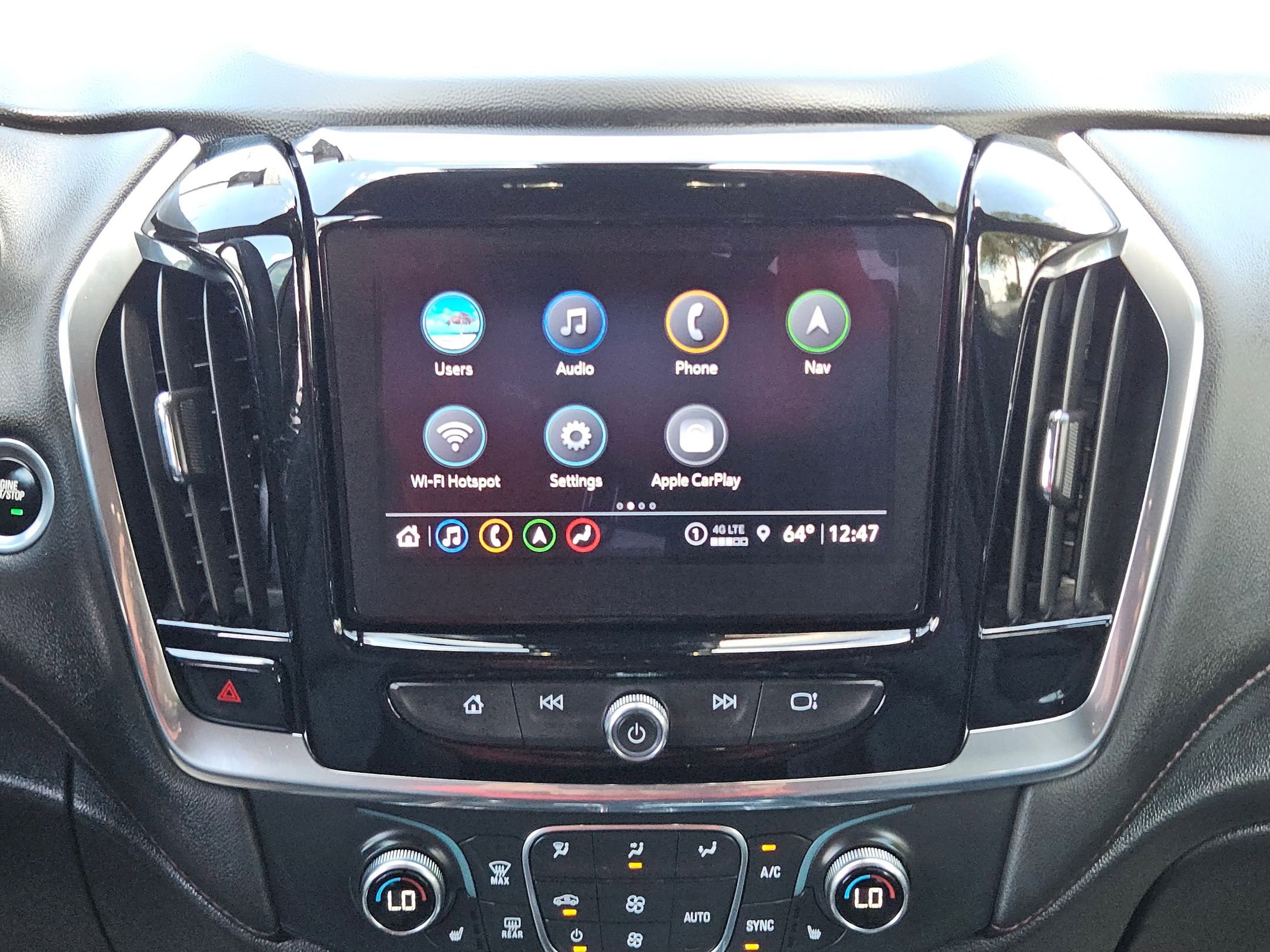 Certified 2023 Chevrolet Traverse RS w/ LPO, 'HIT The Road' Package FWD image 17