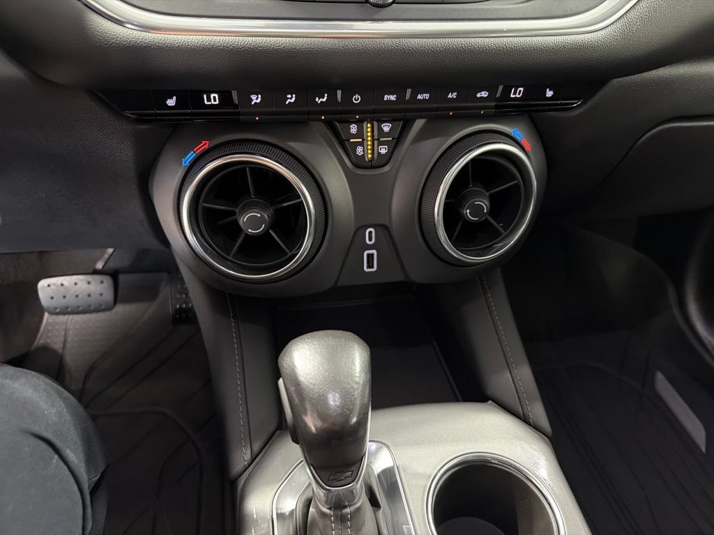 Certified 2019 Chevrolet Blazer LT w/ Sun and Wheels Package AWD/4WD image 31