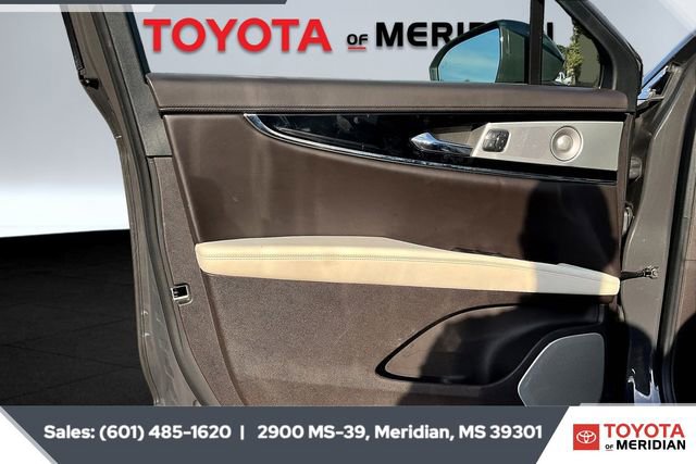 Used 2022 Lincoln Nautilus Black Label image 17