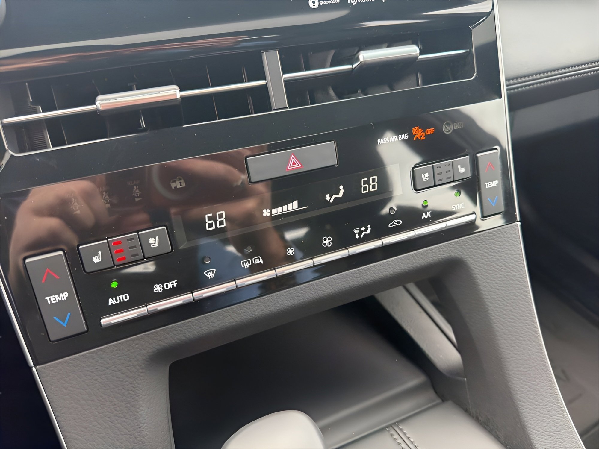 Used 2022 Toyota Avalon Touring w/ Advanced Safety Package FWD image 18