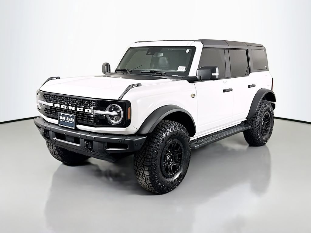 Used 2023 Ford Bronco Wildtrak image 3
