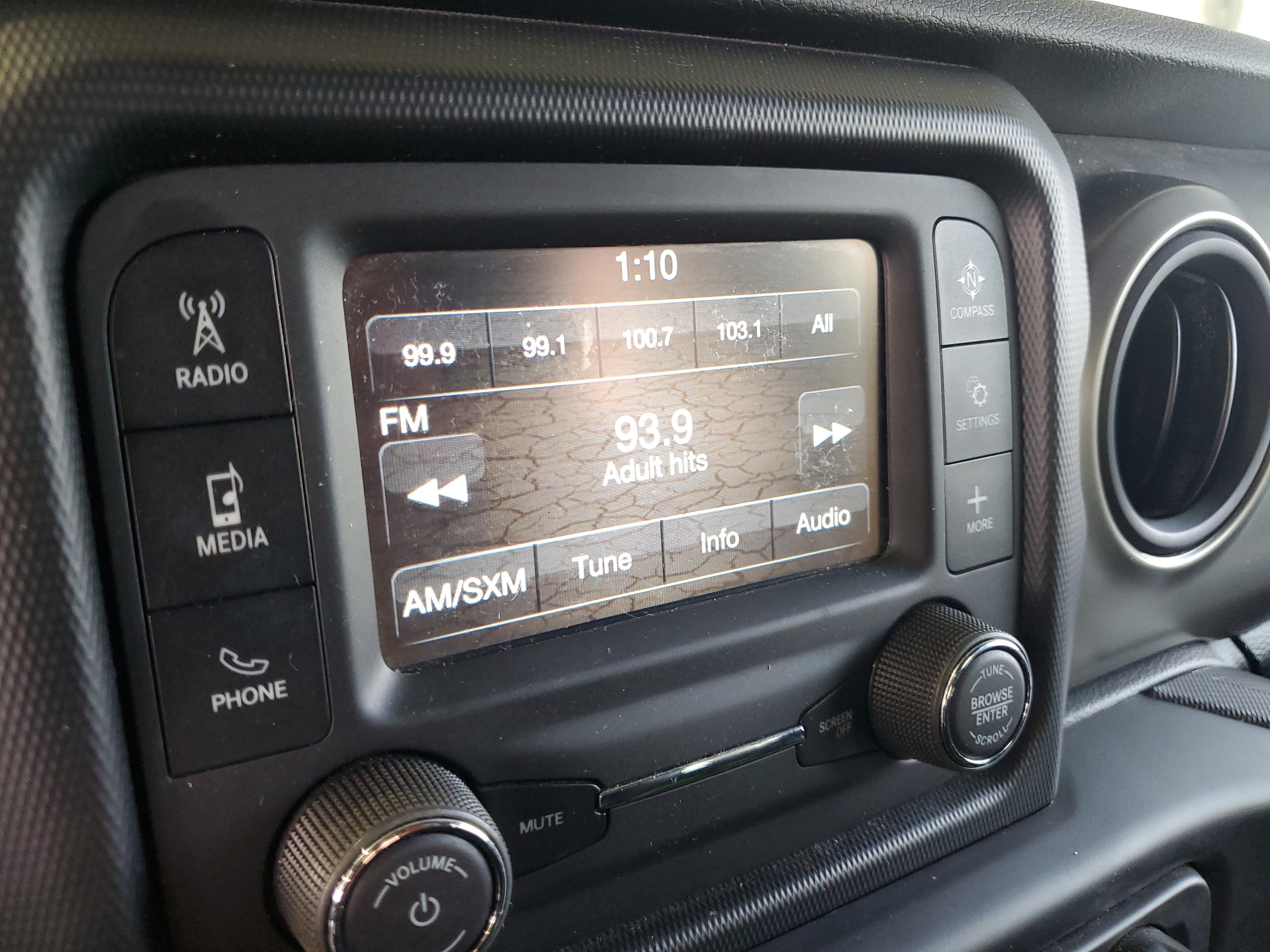 Used 2018 Jeep Wrangler Unlimited Sport AWD/4WD image 25