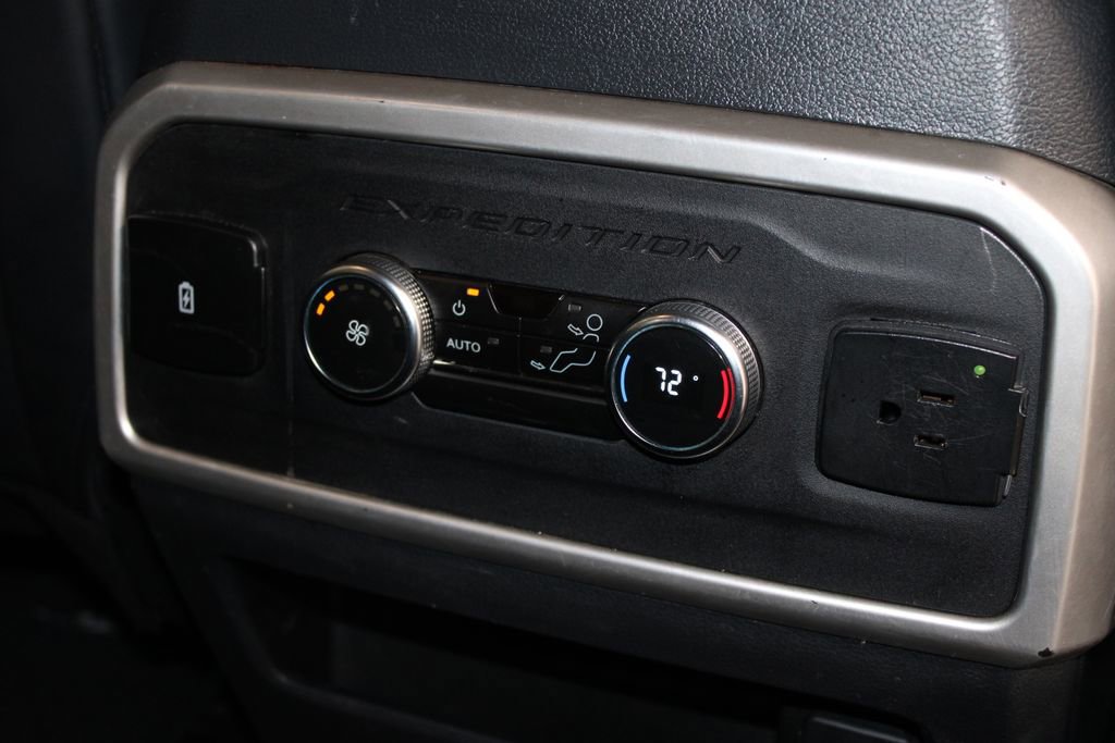 Used 2024 Ford Expedition Max XLT image 38