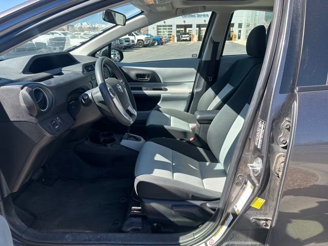 Used 2014 Toyota Prius C Three image 2